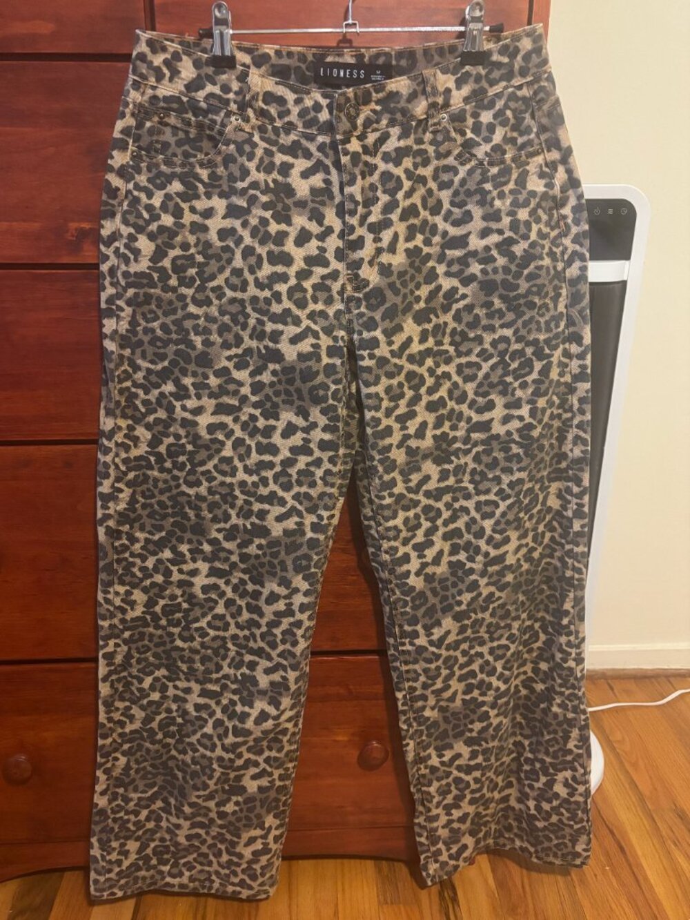 Lioness Top Model Jean in Leopard Print - Picture 2 of 4